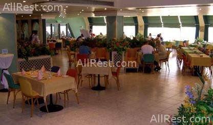 Sharjah Grand Hotel 16